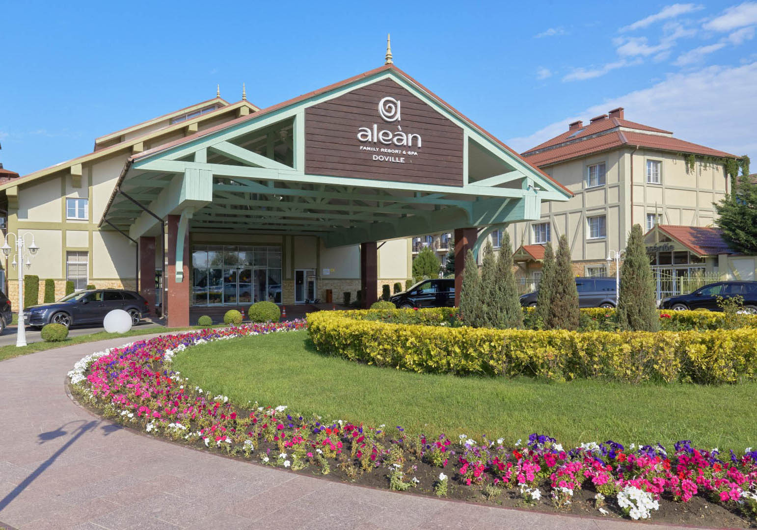 Голосуйте за Alean Family Doville в туристической премии «Комсомольской правды»